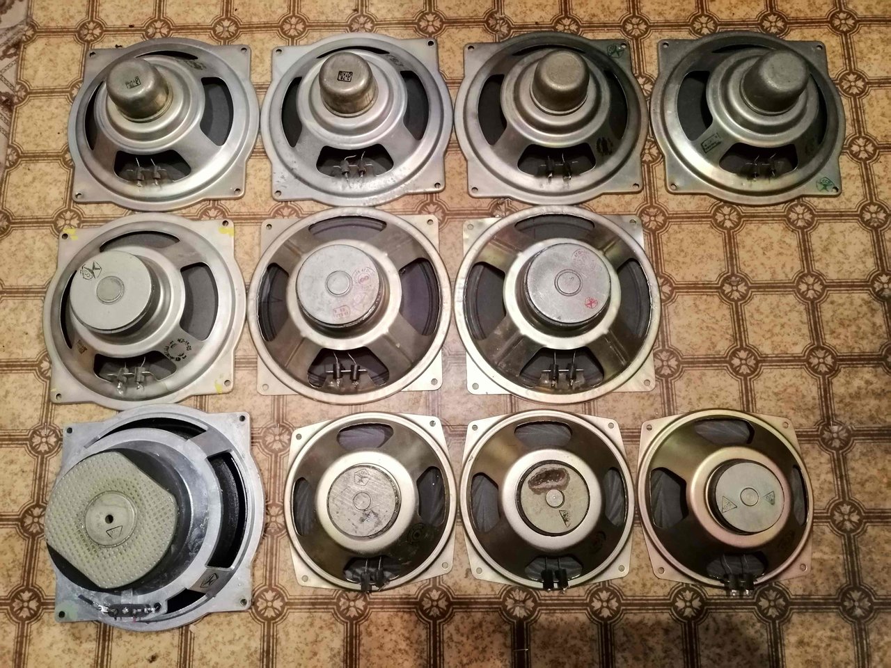Динамики 10ГД-30Е, 5ГДШ-4, 2ГД-8, 2ГД-3, 6ГД-1, 2ГД-36, 4ГД-35, 4ГД-28, 1ГД-28, 1ГД-40Р и другие...