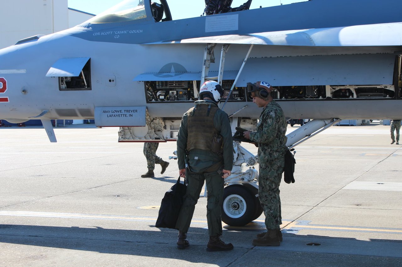 18A/B/E/F Hornet/Super Hornet • Форум 