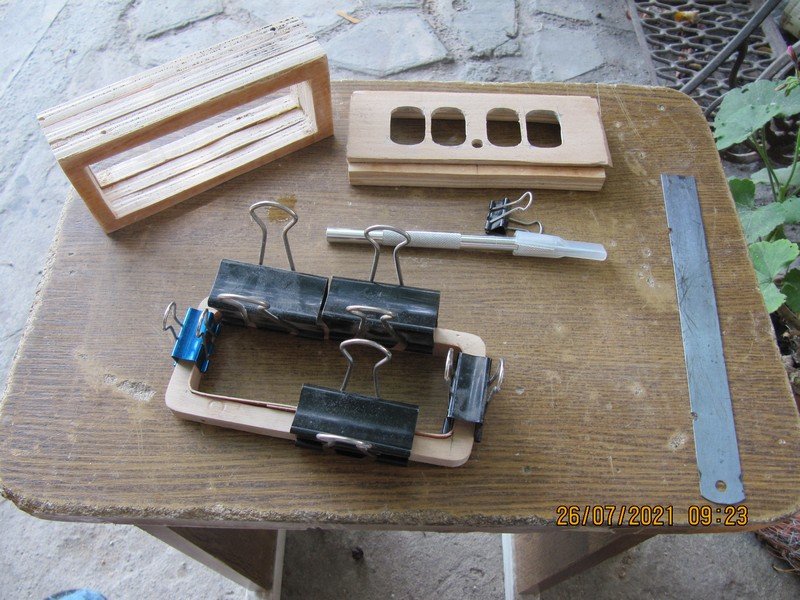 часы на лампах