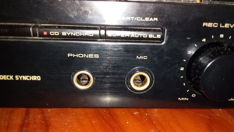 Странный PIONEER CT-S320