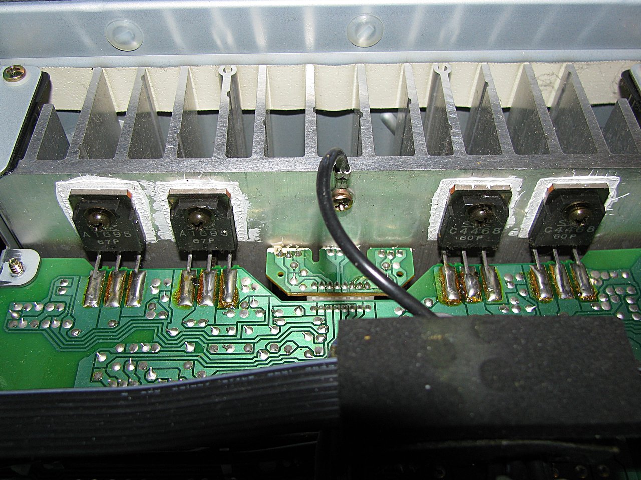  Продам усилитель Onkyo Integra A-9711