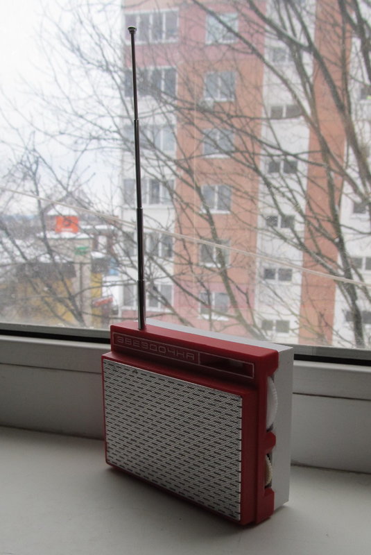 Простой чувствительный укв тюнер в ламповые старички.