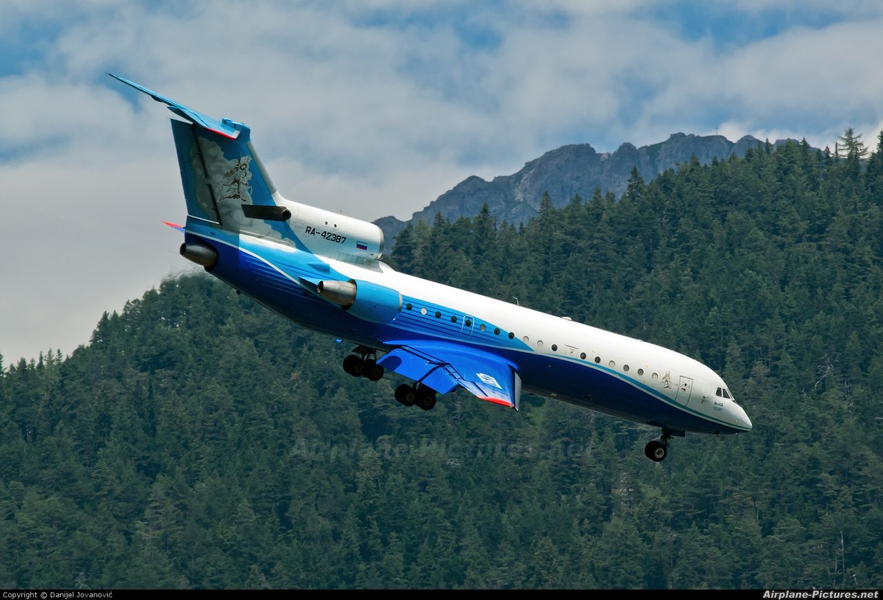 А у Юрия Васильевича день рождения.