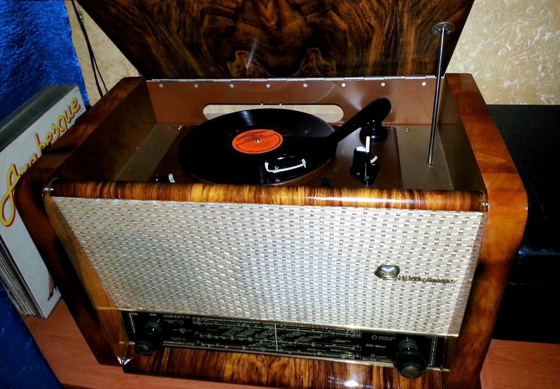  Пластинки из шеллака.