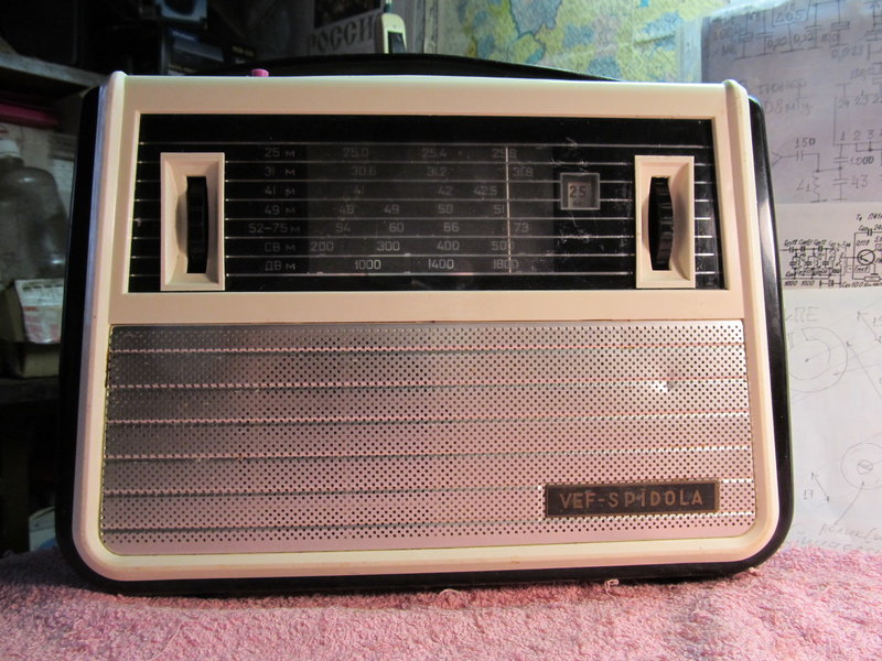 Простой чувствительный укв тюнер в ламповые старички.