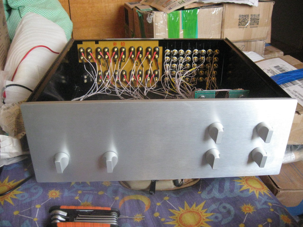  Селекторы входов и коммутаторы акустики