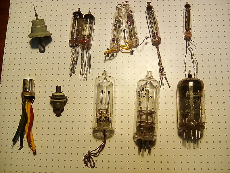 Фонокорректор на германиевых транзисторах.