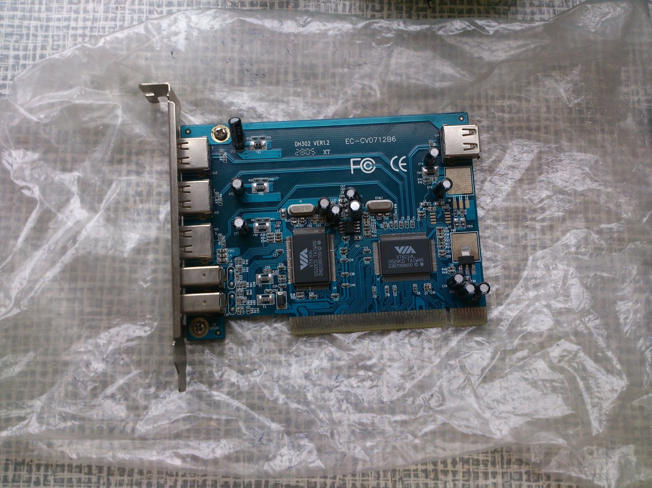  Аксессуары для компьютера / сервера