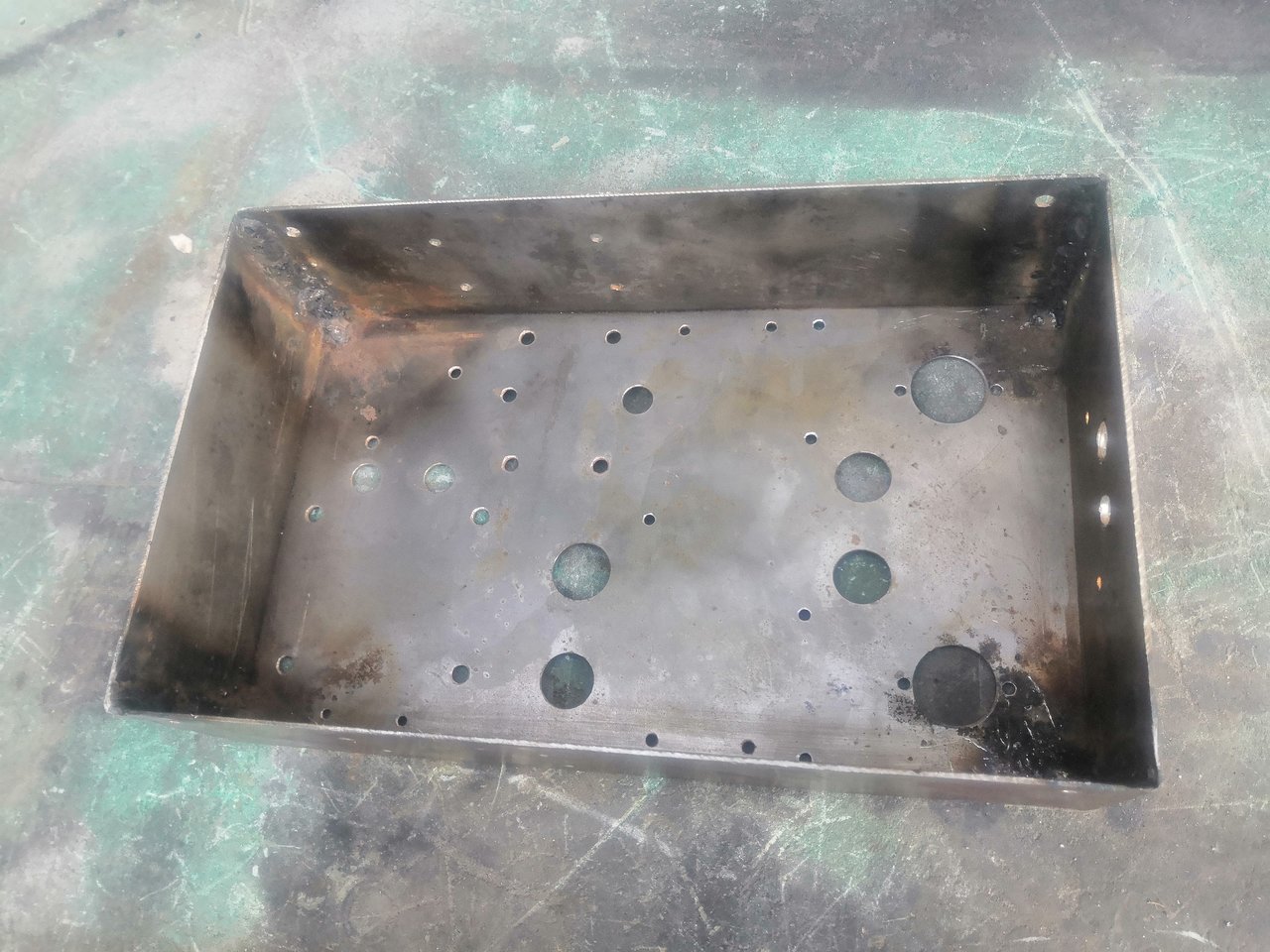 ШАССИ к нашим усилителям,корректорам.