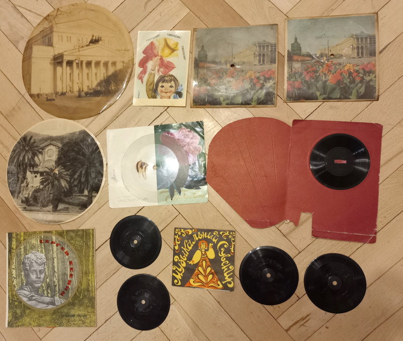  Сувенирные пластинки