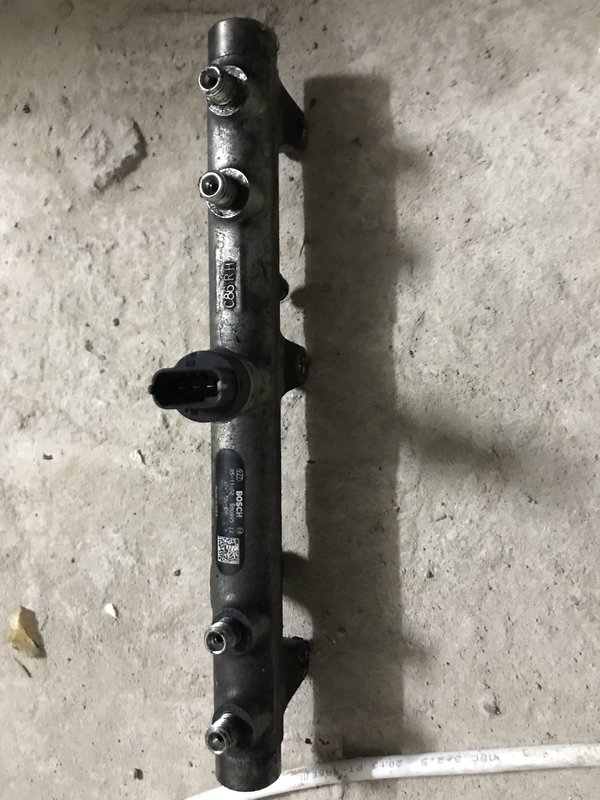 Продам мотор на запчасти 2.8 sОfim814043S 