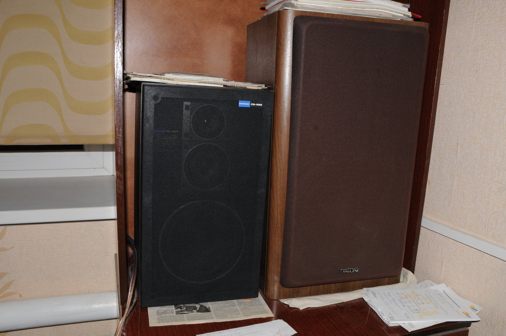  продам двигатель и разное