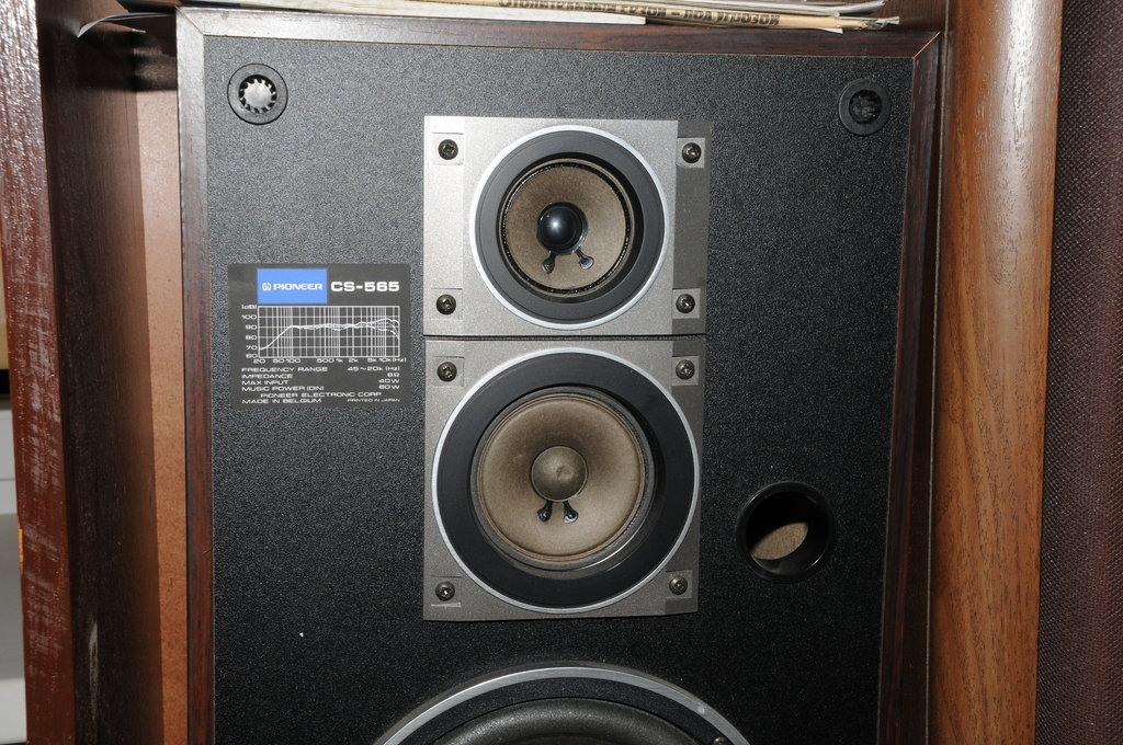  продам двигатель и разное