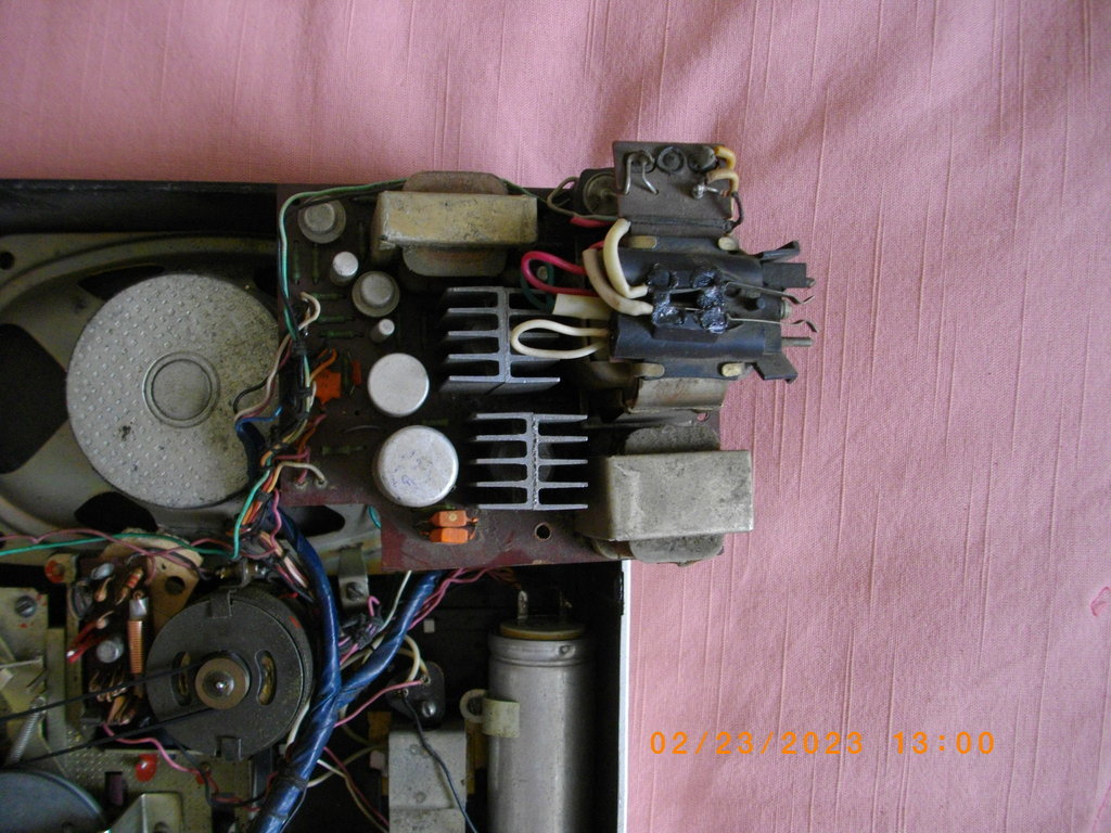 Магнитофон Весна- 305 .