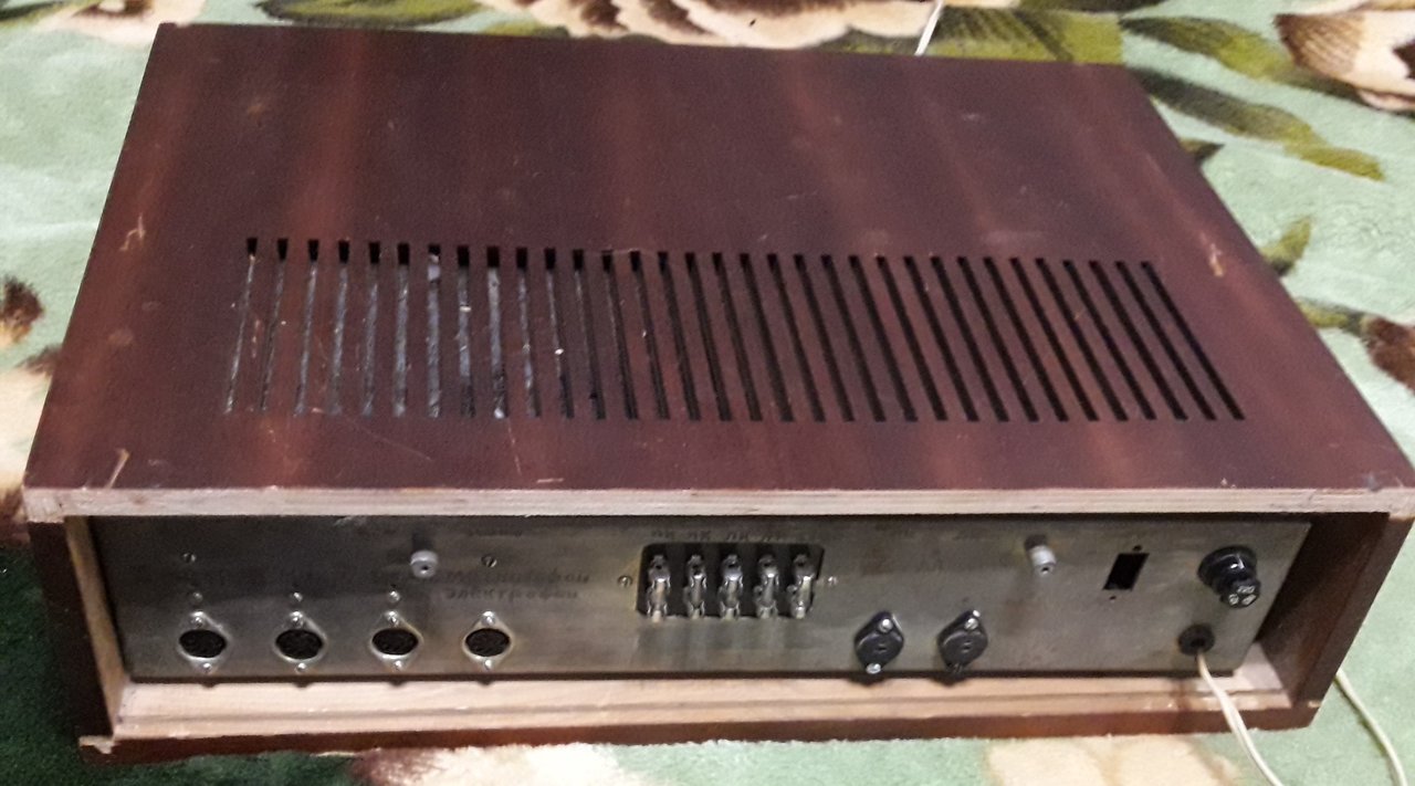 Усилитель Электроника-001-стерео