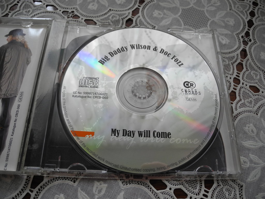  CD диски с блюзом (старый стиль и поновее)
