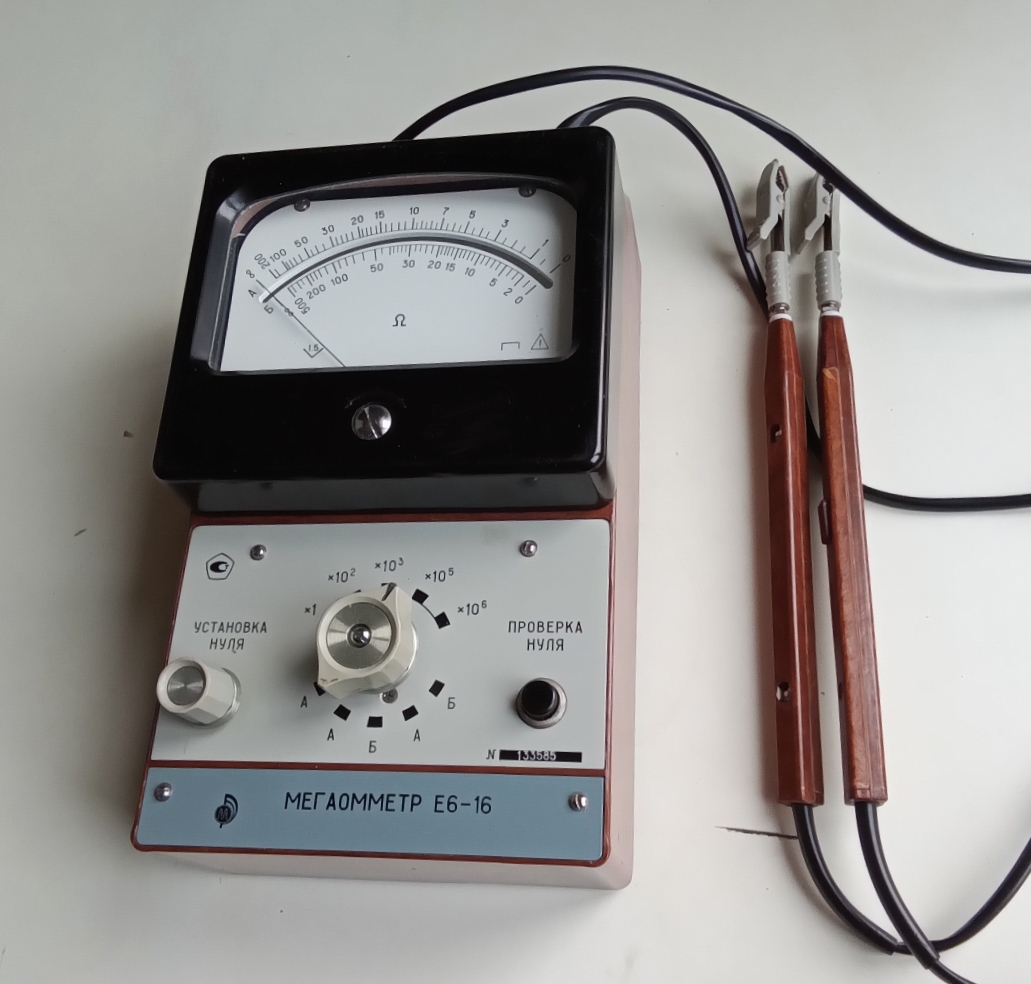 Определитель утечки конденсаторов