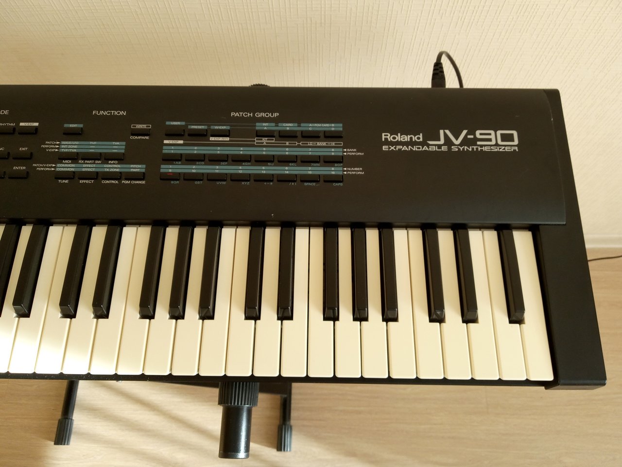  Синтезатор ROLAND JV-90 и не только