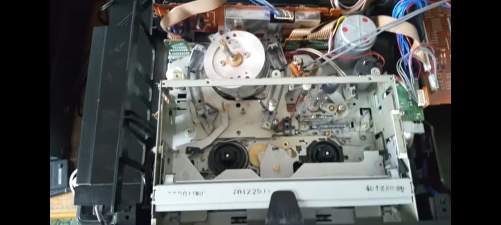 Отечественные и зарубежные кассетные видеомагнитофоны.