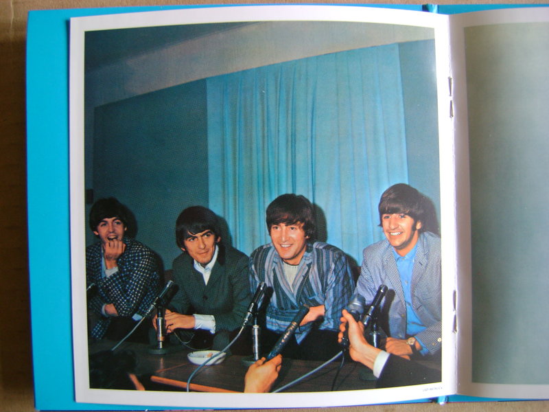 Фирменные CD-диски.