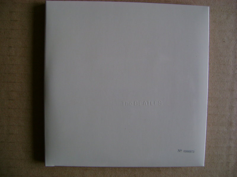 Фирменные CD-диски.