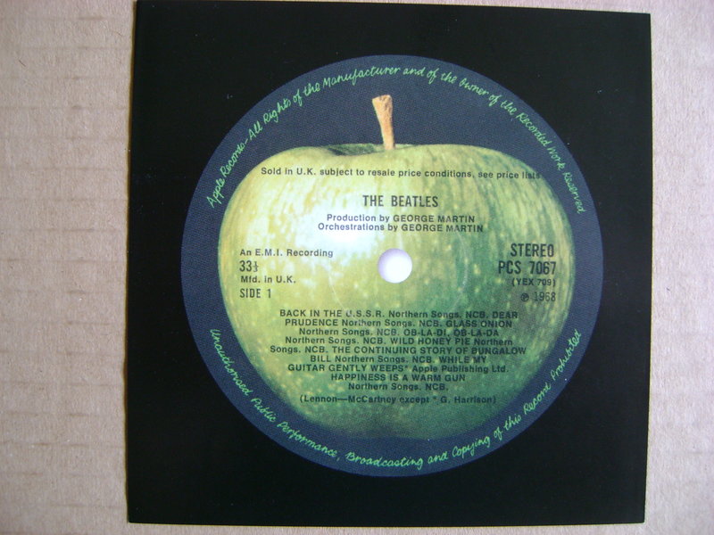 Фирменные CD-диски.