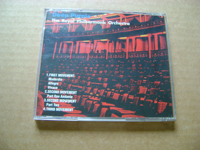 Фирменные CD-диски.