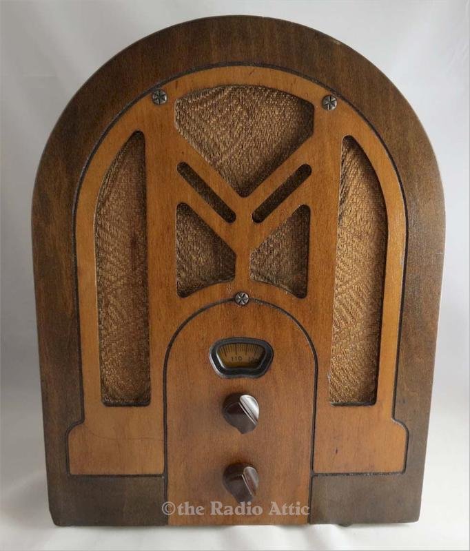 Корпуса из дерева, типа ретро. Нужны ли такие?
