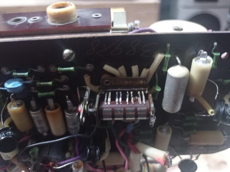 Удобна ли в ремонте наша радиотехника.