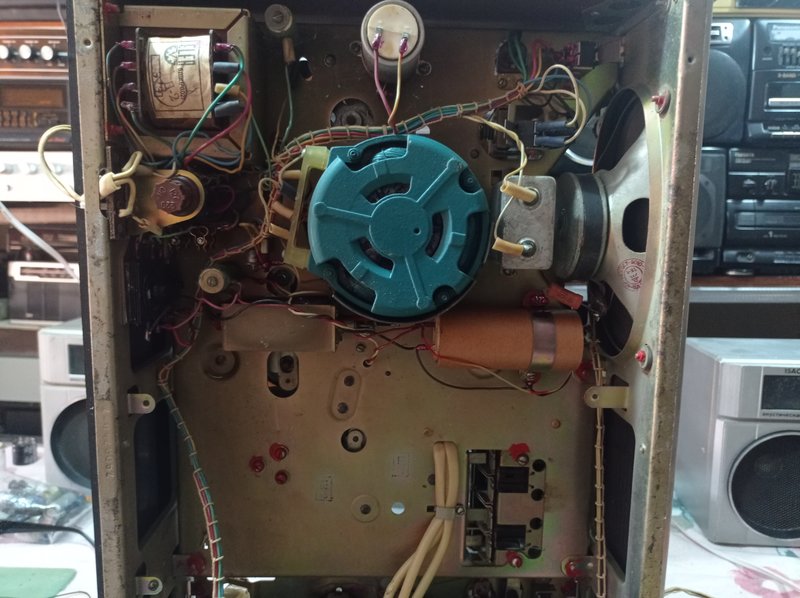 Удобна ли в ремонте наша радиотехника.