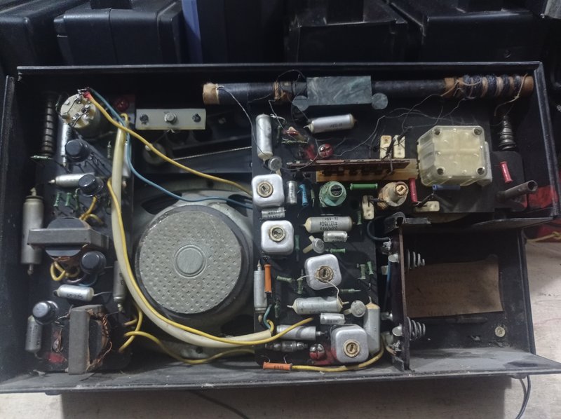 Удобна ли в ремонте наша радиотехника.