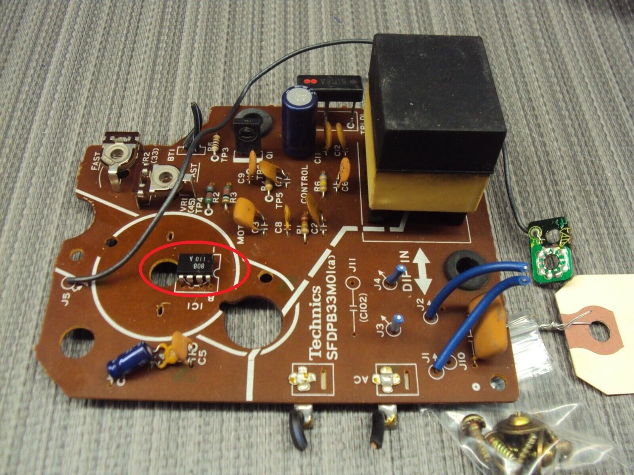  Датчик холла SVIBA808