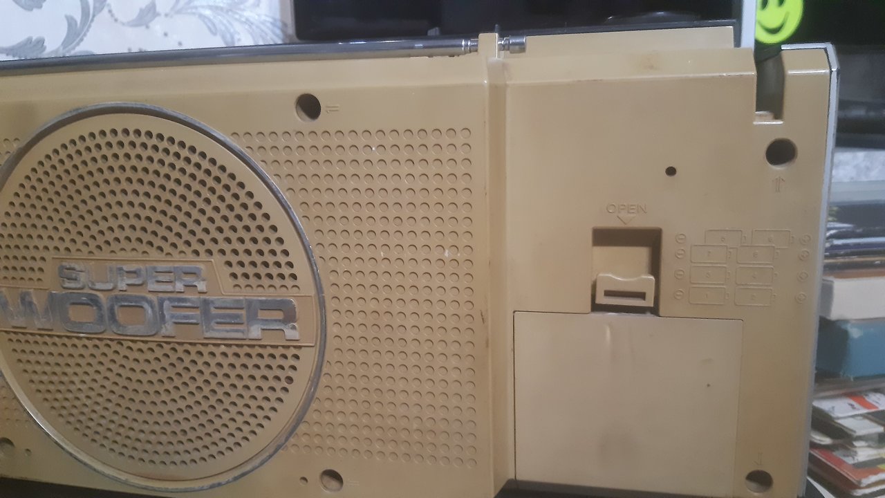  Магнитола Sony CFS-450 (Japan, 1982г.в.), FM 76-188, 100V