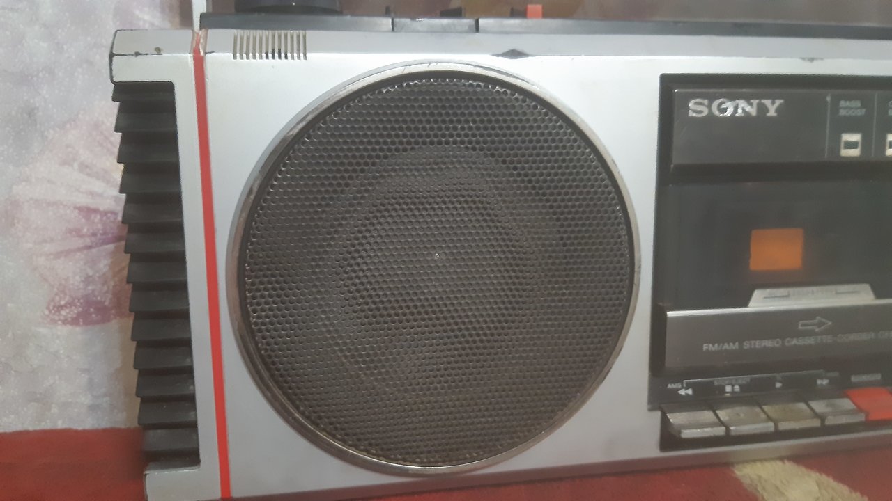  Магнитола Sony CFS-450 (Japan, 1982г.в.), FM 76-188, 100V