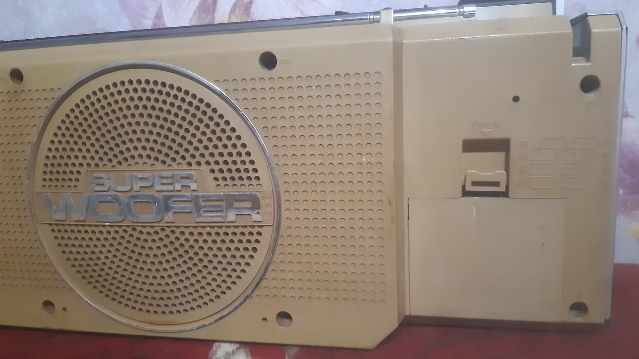  Магнитола Sony CFS-450 (Japan, 1982г.в.), FM 76-188, 100V
