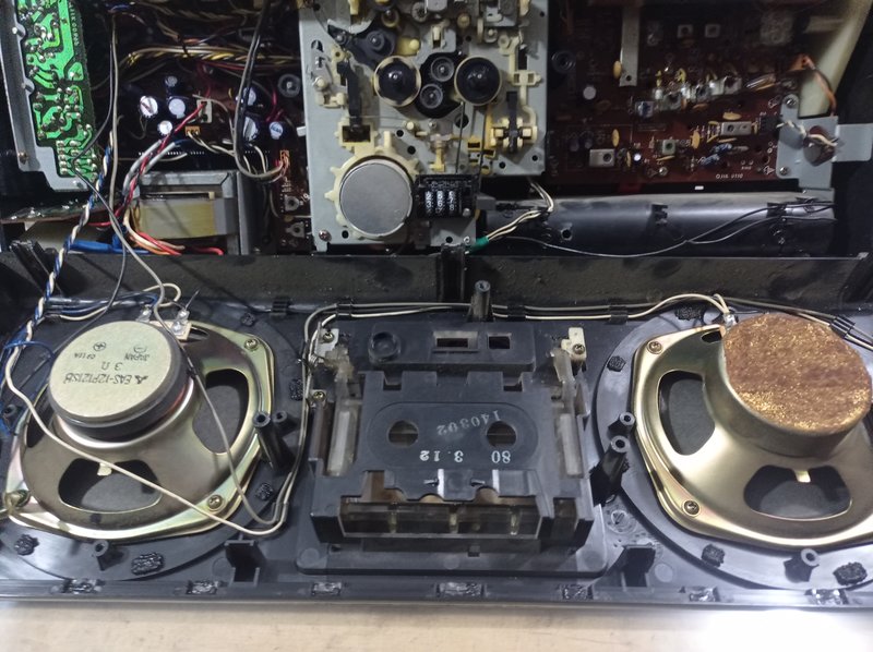 Удобна ли в ремонте наша радиотехника.