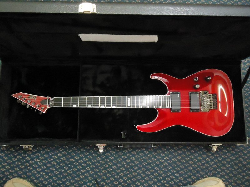  Наши музыкальные инструменты .. показываем и хвастаемся..-)