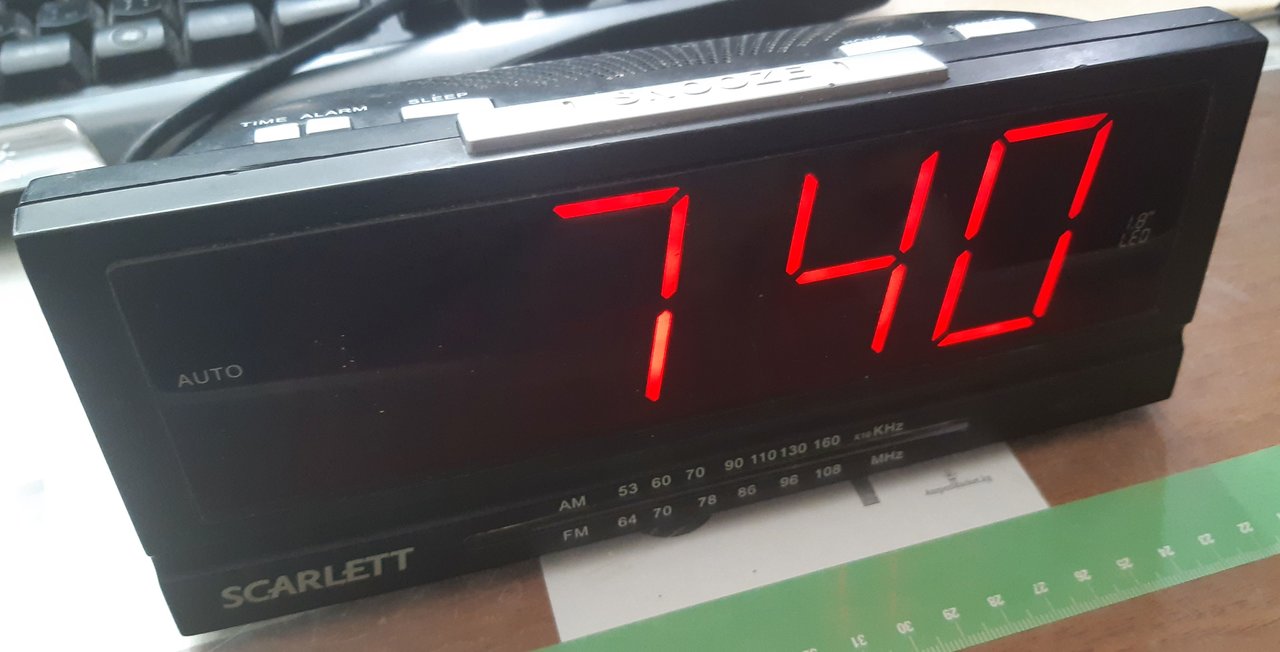 Самодельные часы,разные