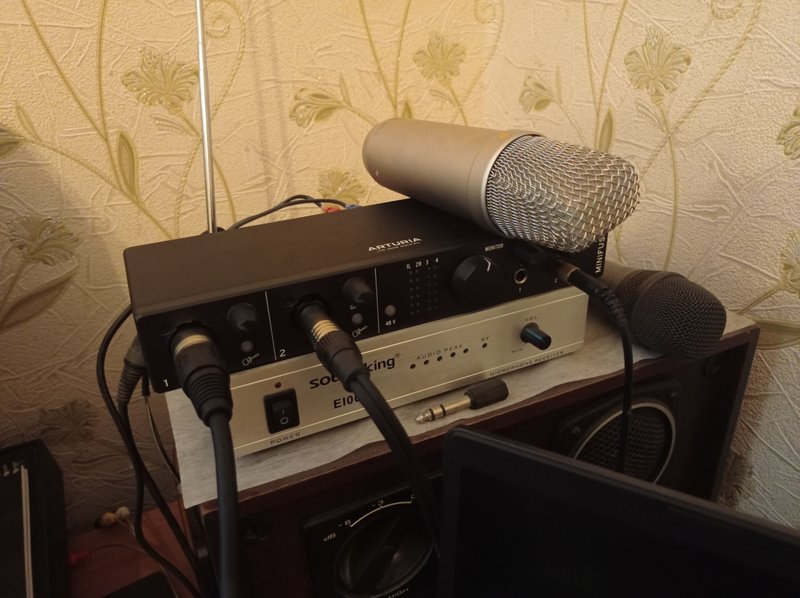 Что с микрофоном?