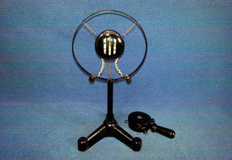  Микрофон угольный капсюльный с телефонной трубкой ФЭП, учебн