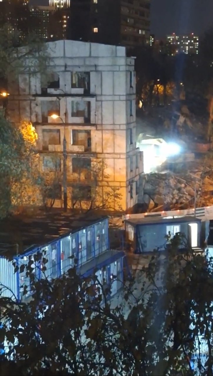  Страница 702 - Снос пятиэтажек