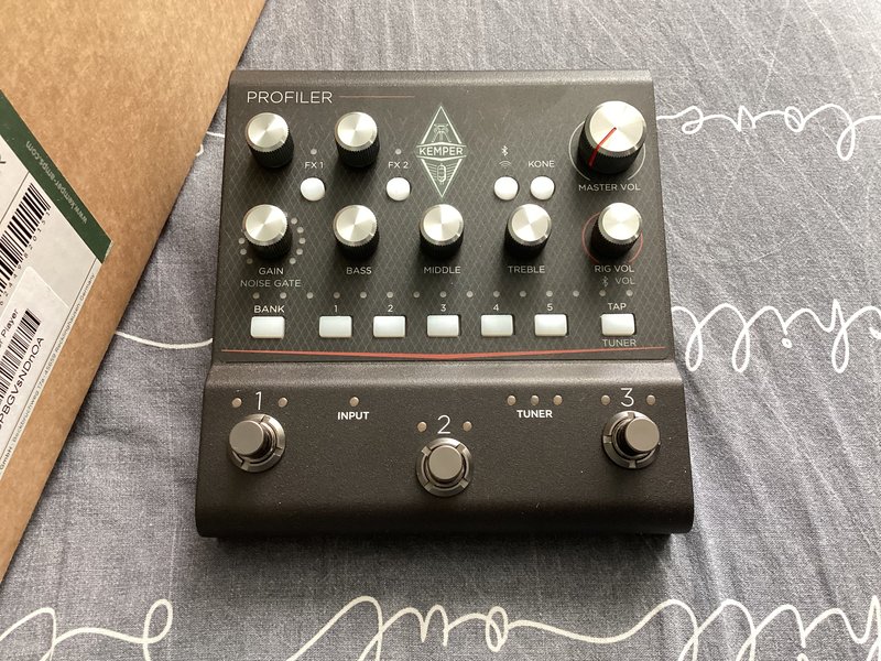  Наши музыкальные инструменты .. показываем и хвастаемся..-)