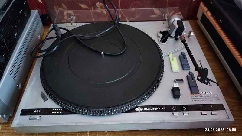  (Усь/вертак(и)/ПДК & магнитофон) - вега, ария, нота.