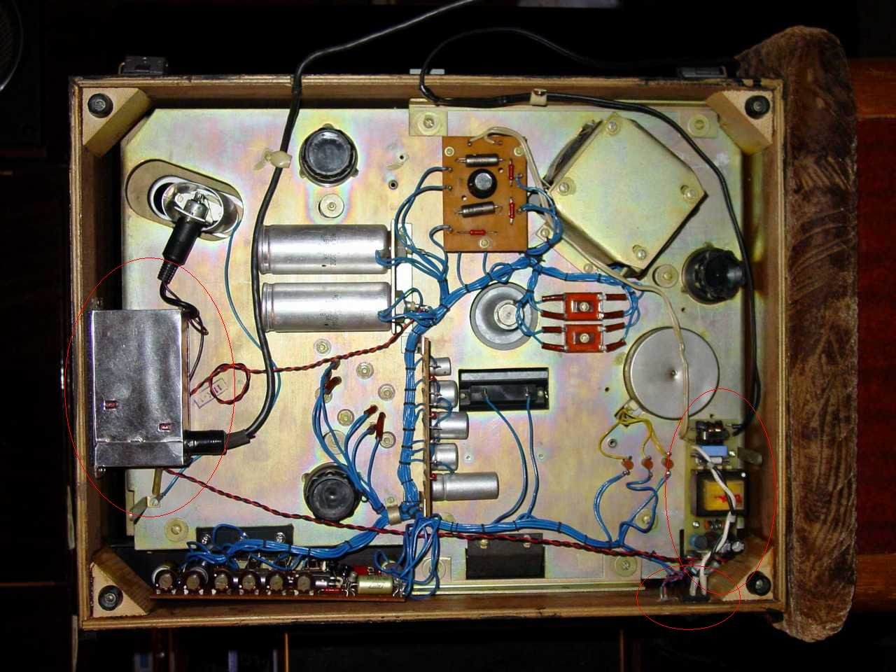 Ищу запчасти на проигрыватель Электроника б1-01 старого образца
