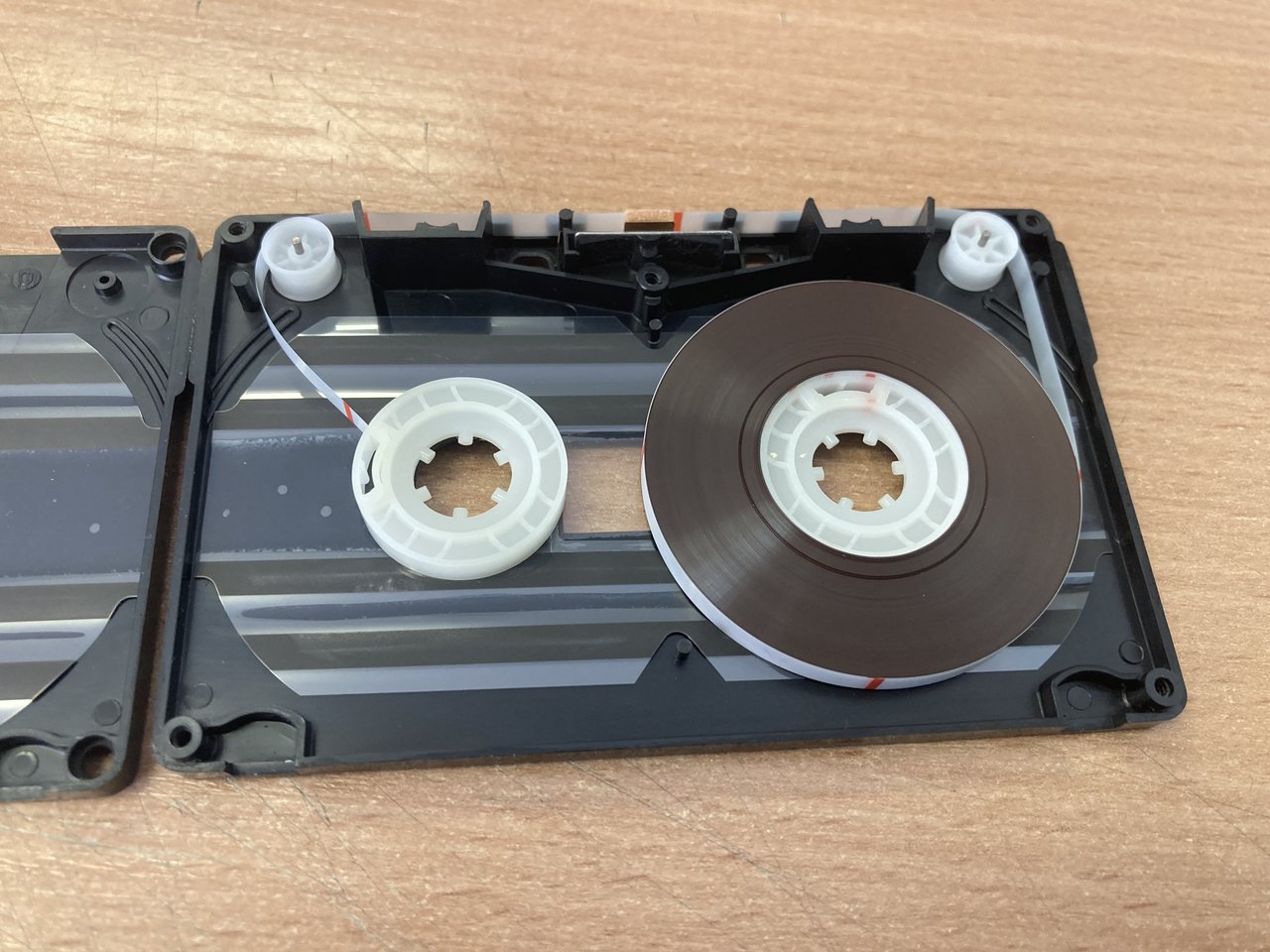  Аудиокассеты лотами по 100 шт по Фиксу