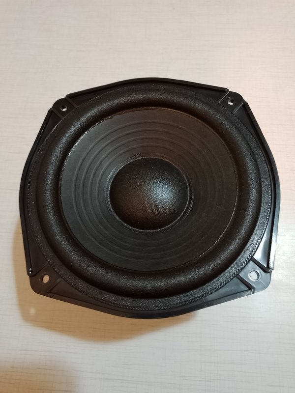 Пластмассовый мир победил, Макет оказался сильней...